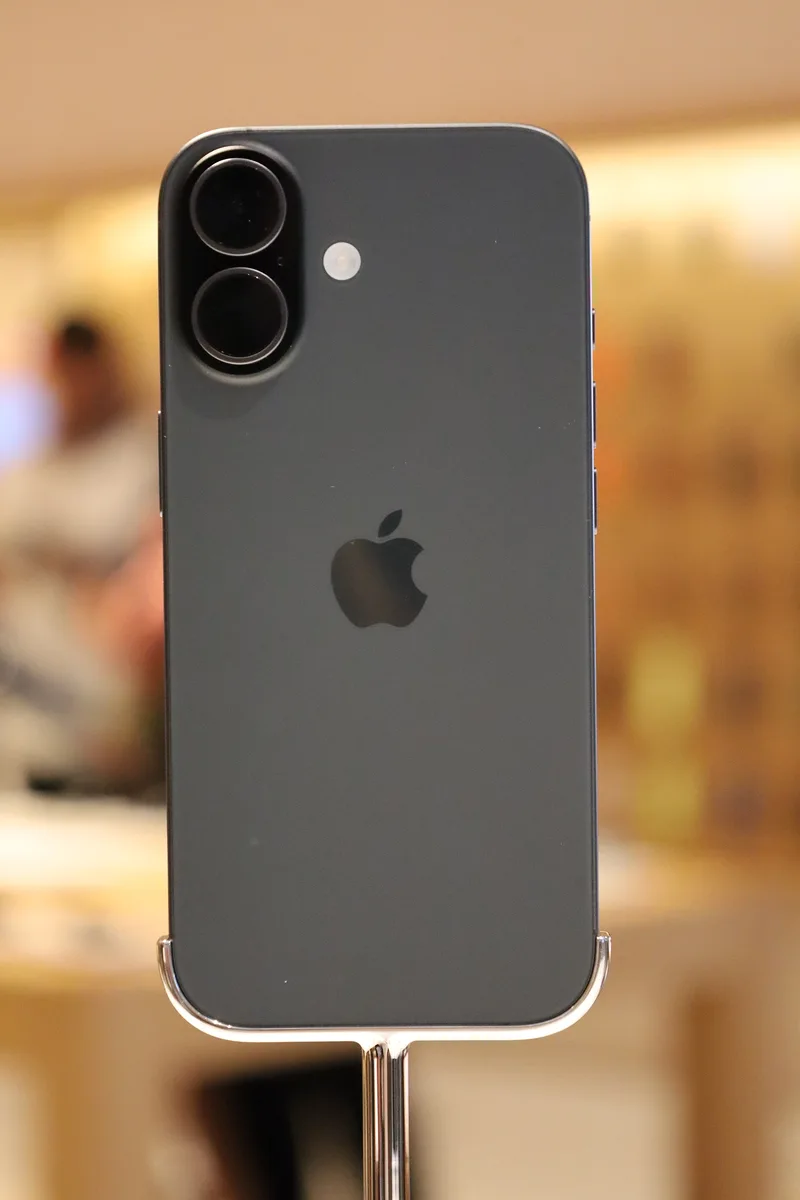 Avis iPhone 17 : l'écran 120 Hz arrive enfin sur le modèle standard